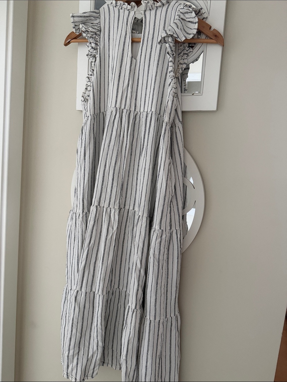 Jacquie the Label Women’s Striped Ruffled Sleeve Maxi Dress - Picture 3 of 4